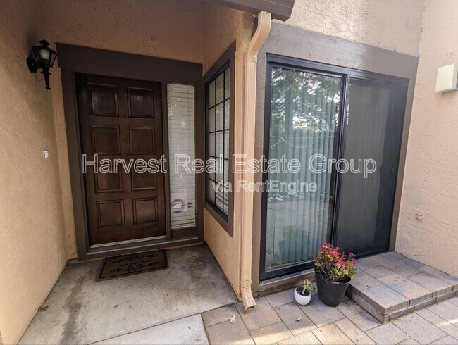 Primary Photo - 1341 Greenwich Ct