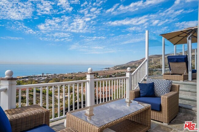 Building Photo - 6277 Sea Star Dr