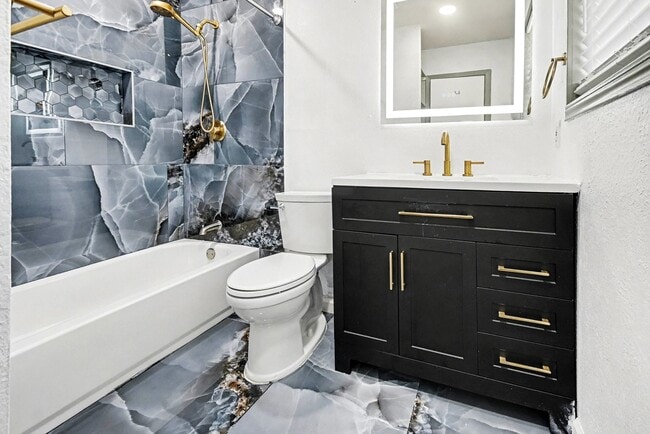 Building Photo - 1627 Texas Ave