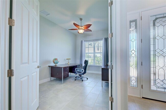 Building Photo - 15240 Spanish Point Dr