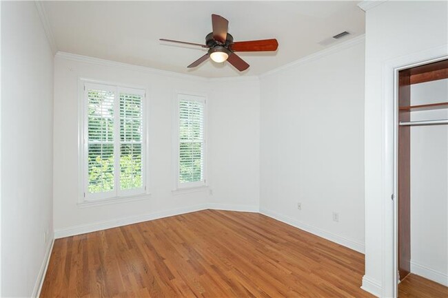 Building Photo - 778 Clifton Heights Ln NE