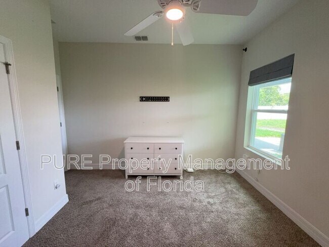 Building Photo - 13831 SW 33rd Terrace