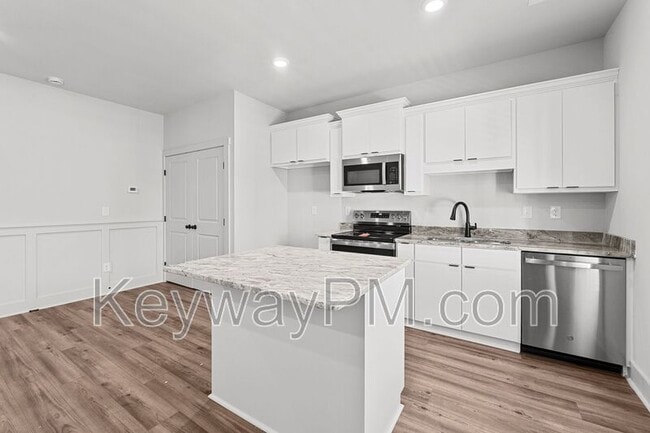 Building Photo - 24 Jones St