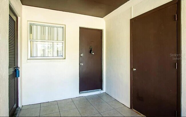 Building Photo - 3225 Ramblewood Dr N
