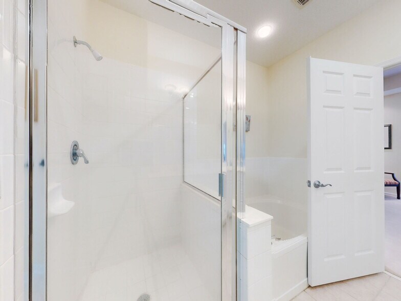 Building Photo - 1951 Turnbull Lakes Dr