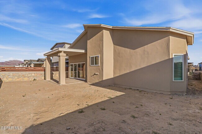 Building Photo - 957 Gulf Streams Ave