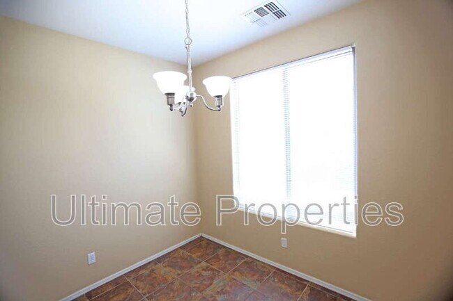 Building Photo - 2025 S 101st Ln