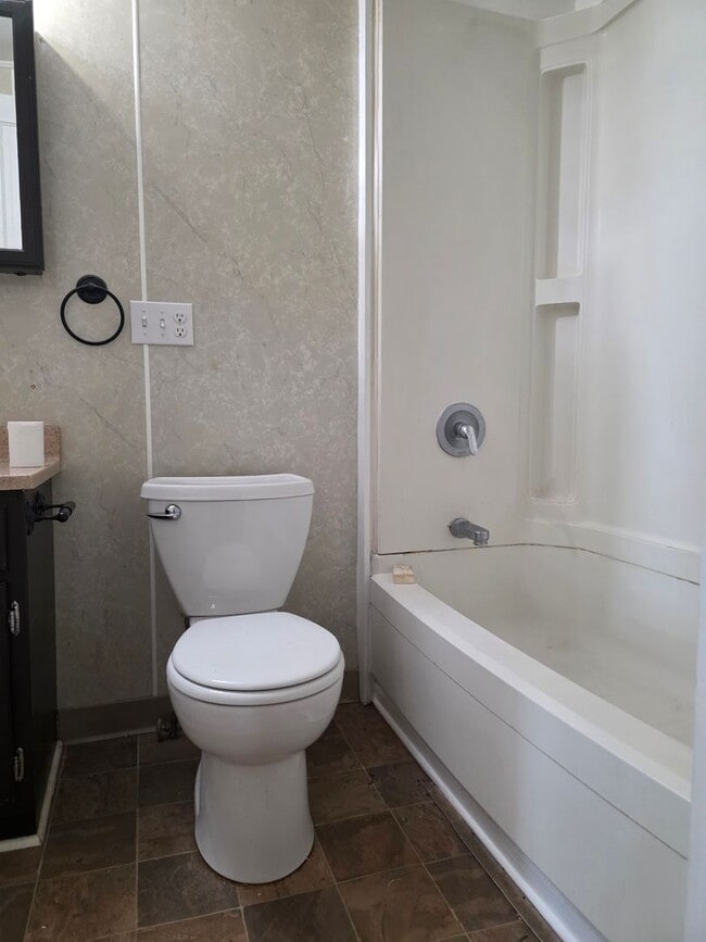 Building Photo - 711 W Water St