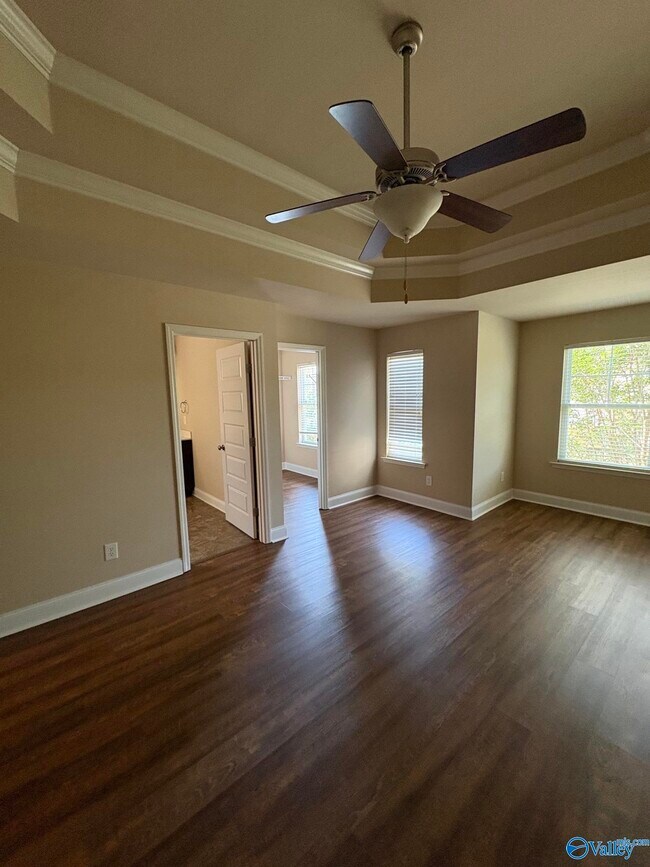 Building Photo - 6028 Stonewater Ct