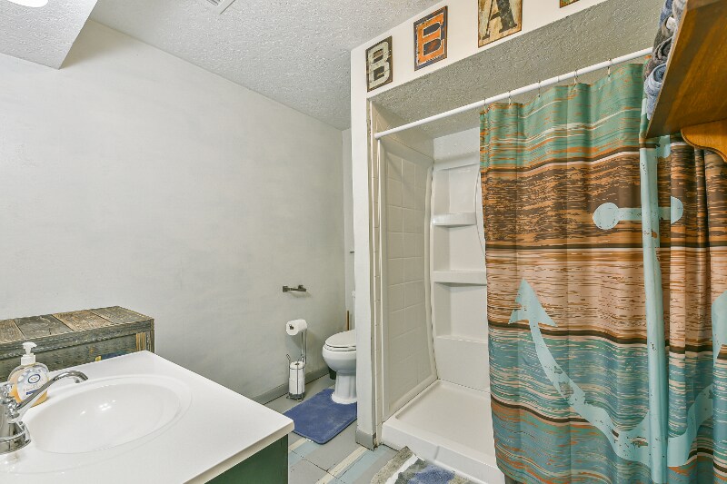 Building Photo - 4026 Kent Dr