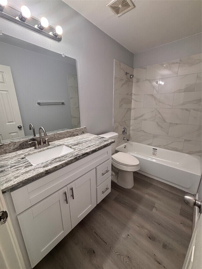 Building Photo - 6410 Waldron Dr
