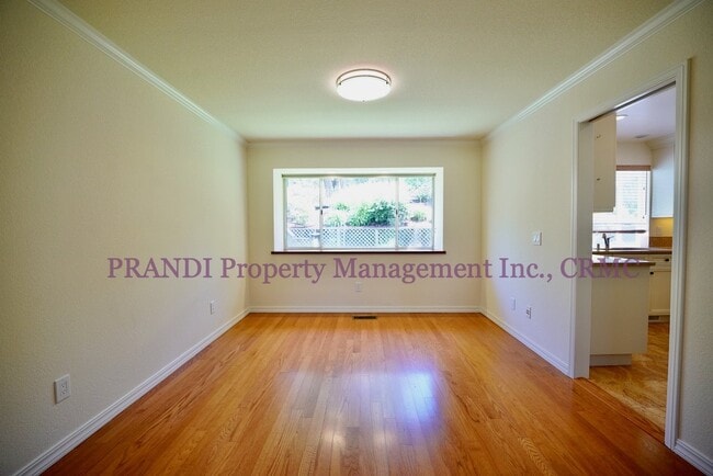Building Photo - Available Now!  3 Bedroom San Rafael Home