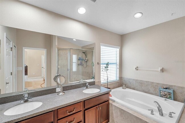 Building Photo - 11144 Oyster Bay Cir