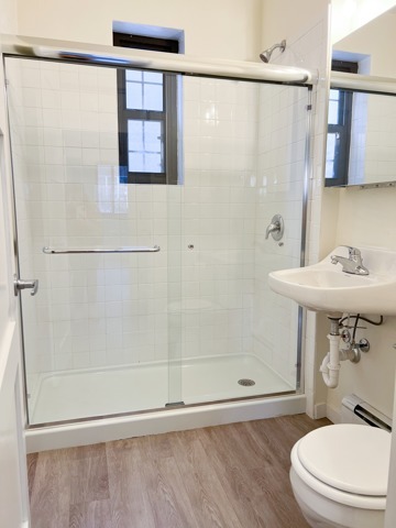 Renovated 1 Bed / 1 Bath - Bathroom - Viking