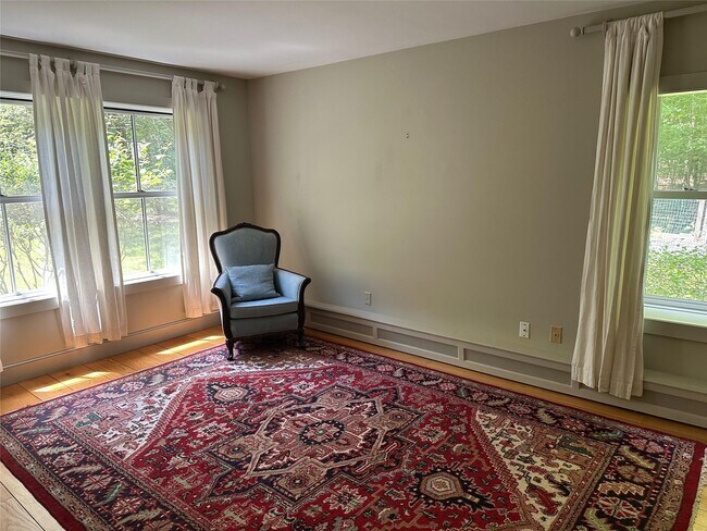 Building Photo - 41 Redmond Way
