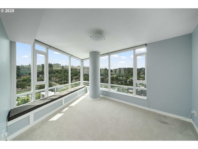 Building Photo - Modern 2-Bed/2-Bath Condo with Balcony & Prime Downtown Location