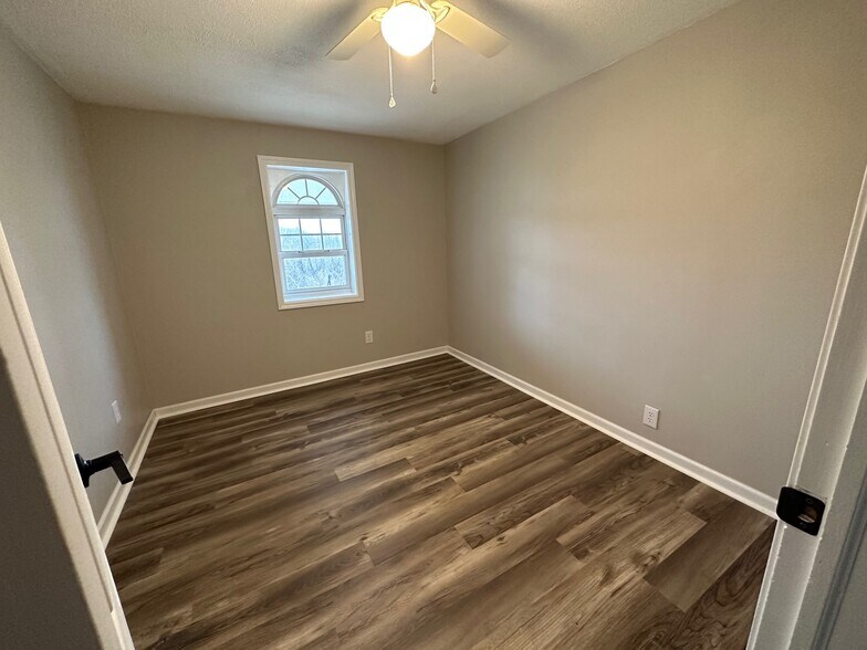 Bedroom 2 - 349 W South St