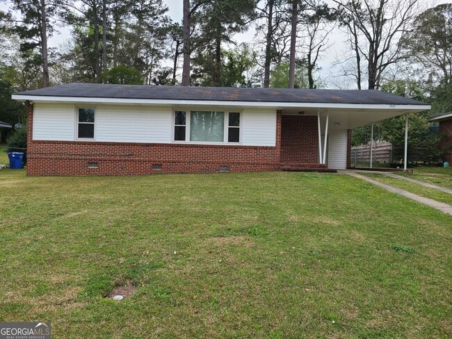 Primary Photo - 2691 Fernwood Ave