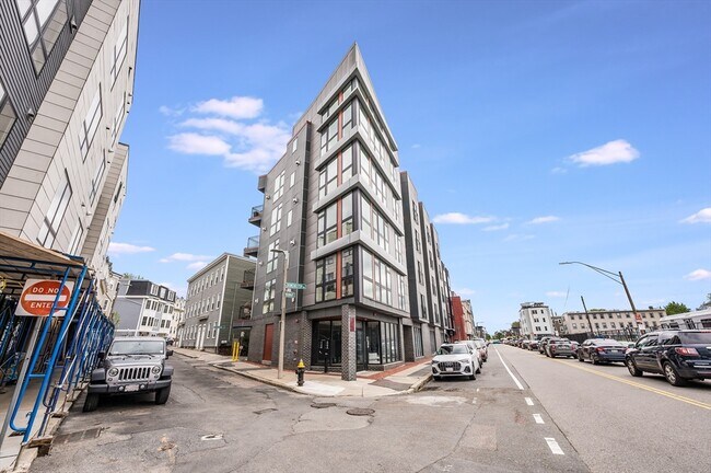 Building Photo - 510 Dorchester Ave