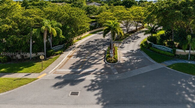 Building Photo - 9999 Summerbreeze Dr