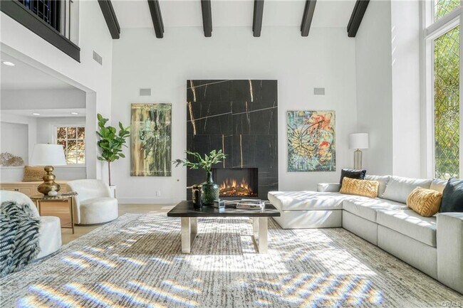 Building Photo - 20315 Howard Ct