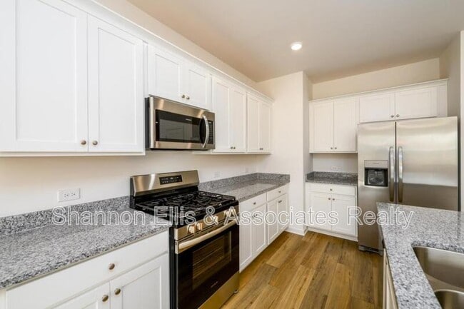 Building Photo - 2559 Adventure Wy