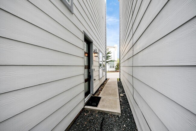Building Photo - 1907 Lonestar Brook Ln