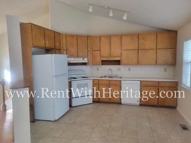 Building Photo - WOW!!!! GREAT HOME WITH PARTIAL FINISHED B...