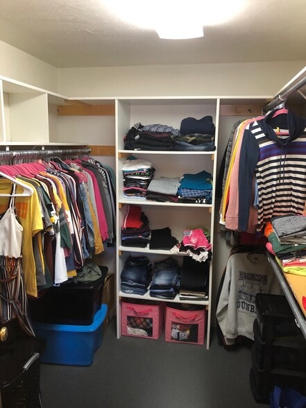 Bedroom 1 walk-in closet - 4012 Buckeye Way