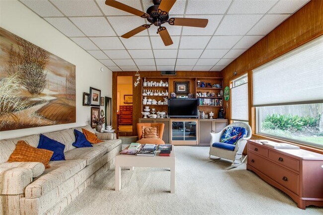 Building Photo - 8421 Baker Dr