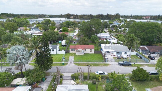 Building Photo - 1447 NW 101st St