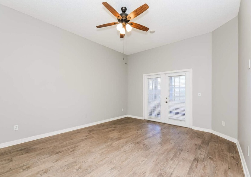 Building Photo - 4592 Misty Dawn Ct N