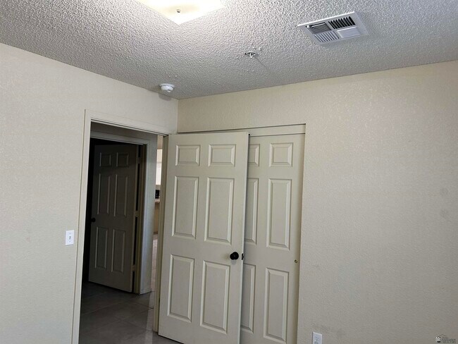 Building Photo - 3856 S Brianna Dr