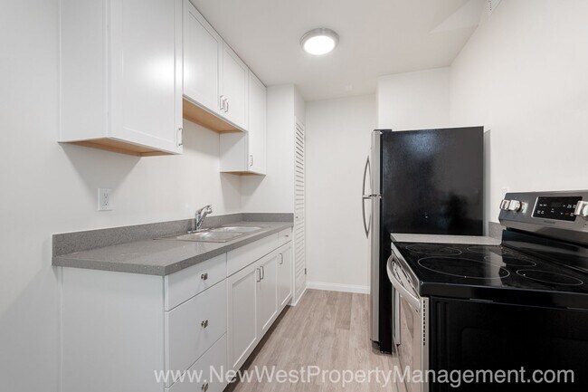 Building Photo - Upgraded Sherman Heights 1 Bedroom, Available Now!