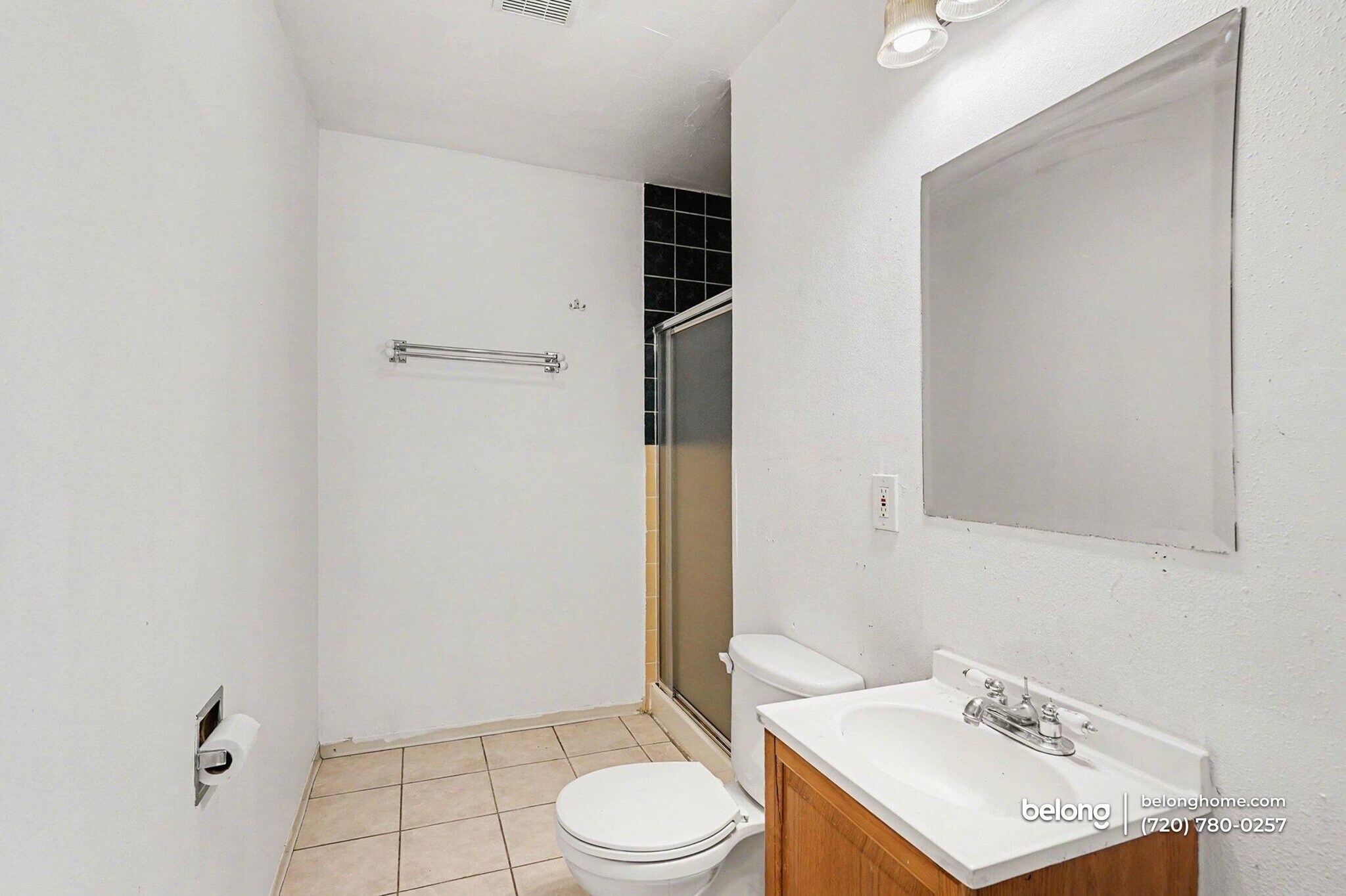 Building Photo - 2040 S Fox St