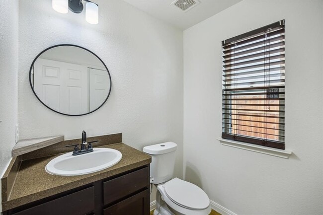 Building Photo - 4512 Senda Ln