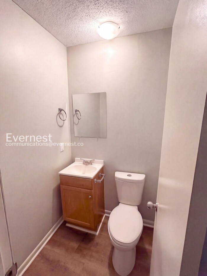 Building Photo - 4026 Angus Dr