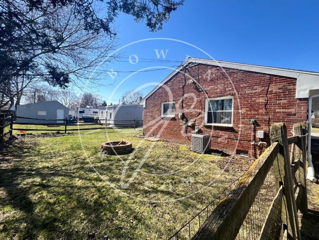 Building Photo - Beautiful 3 Bedroom ranch in Maumee.