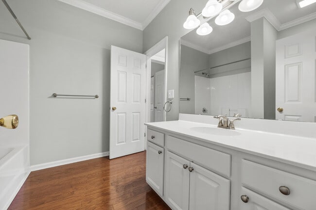 Building Photo - 6307 Sweetwater Blvd