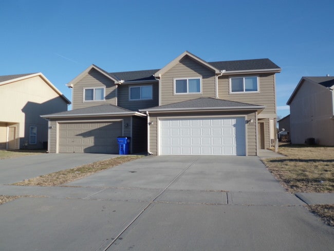 townhome - 917 Jackalope Ct