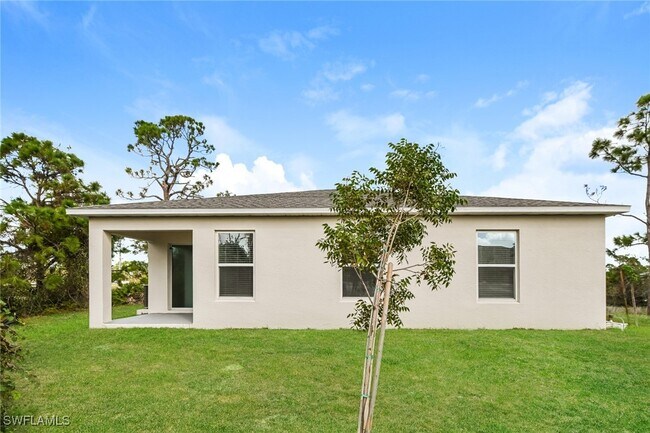 Building Photo - 3702 NW 48th St