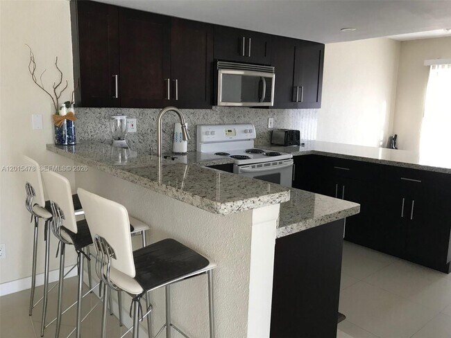 Building Photo - 15450 SW 85th Terrace