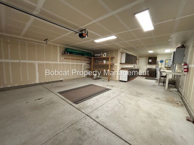 Building Photo - 6515 Copper Mountain Dr