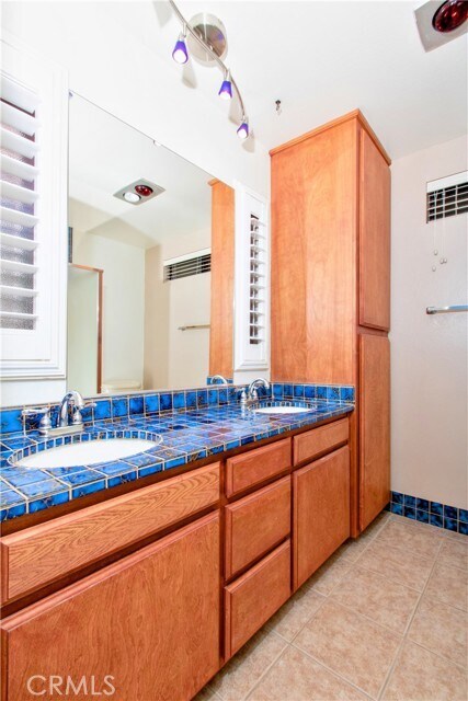 Building Photo - 64337 Doral Dr