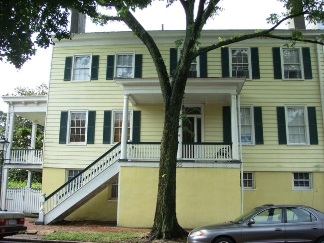 Building Photo - 525 North St