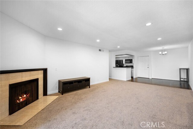 Building Photo - 460 Oak St