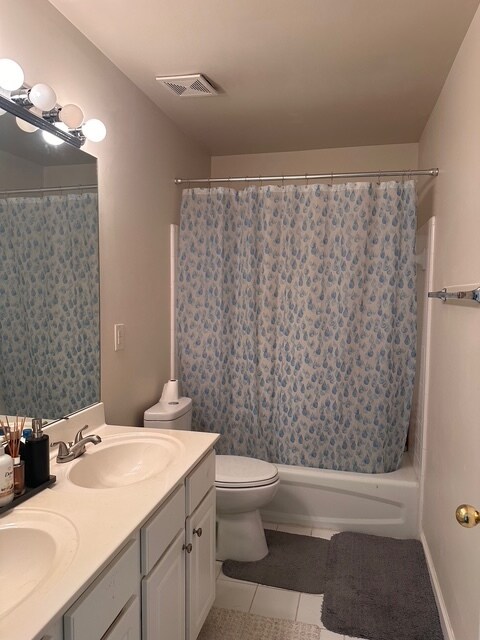 Building Photo - 5261 Tormeall Trace