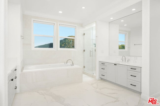 Building Photo - 4110 Prado De Los Zorros