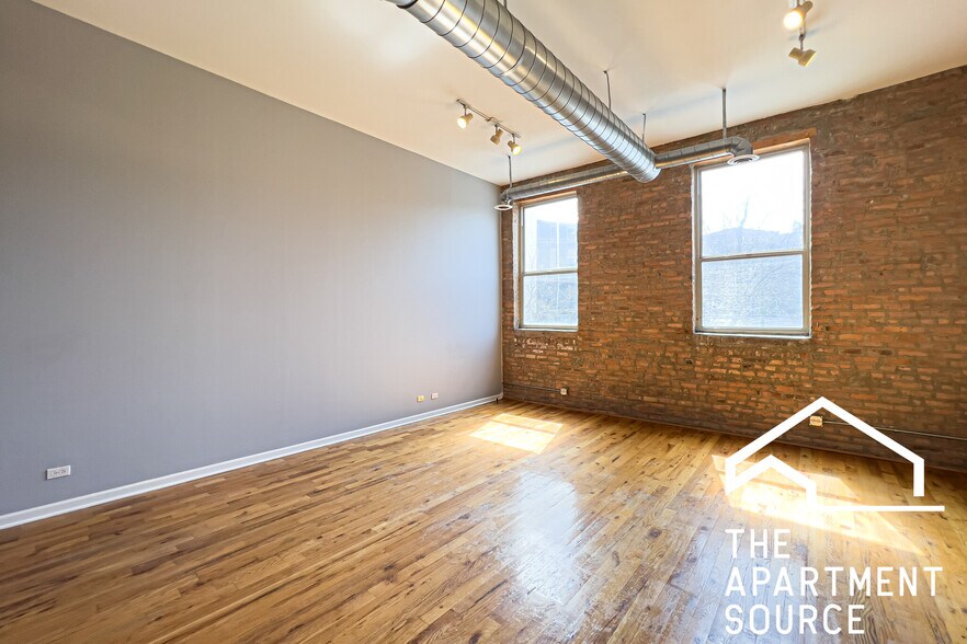 Building Photo - 1820 S Bishop St