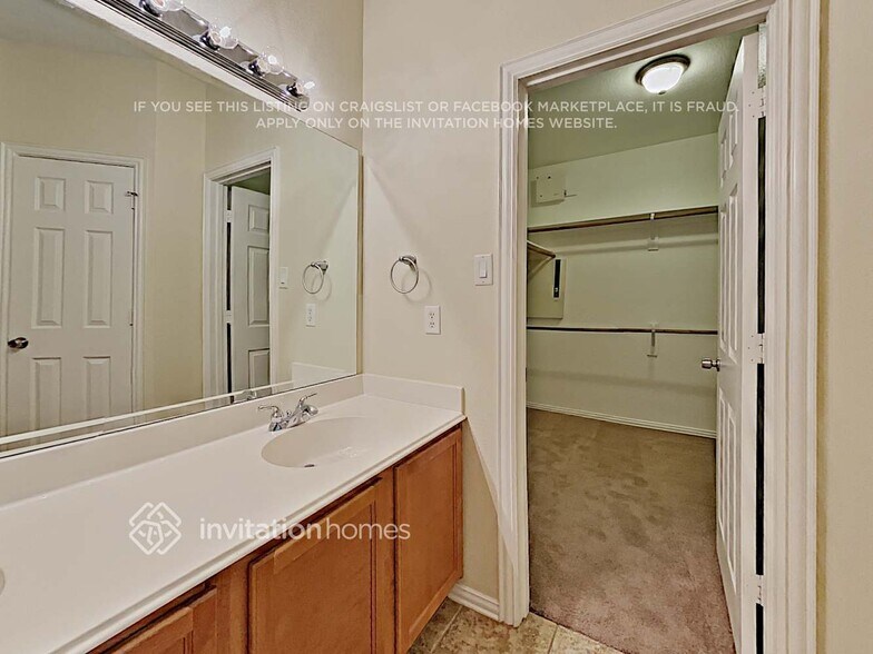 Building Photo - 9652 Hathman Ln